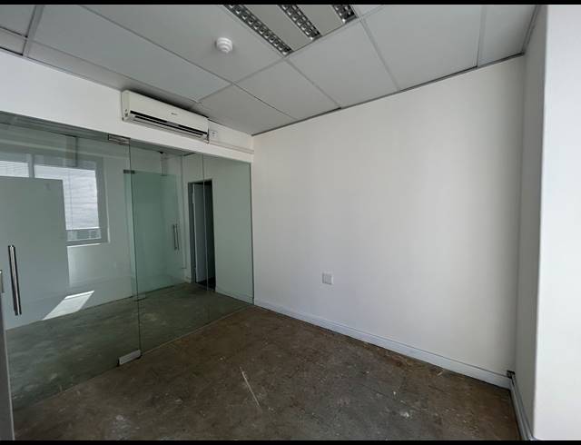 695M² BUILDING TO LET IN CAPE TOWN CITY CENTRE